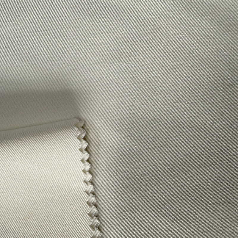 NO 1030 Tessuto twill di cotone fresco seta 32